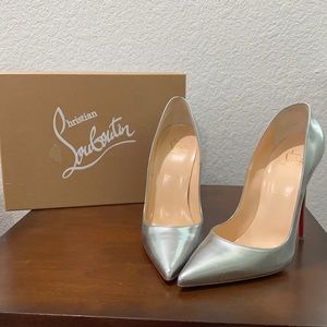 Christian Louboutin 40 Metallic Silver So Kate